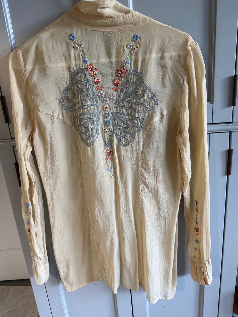 Johnny Was Cream Embroidered Butterfly Button-Down Shirt
